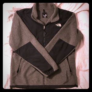 Iconic North Face fleece - grey and black